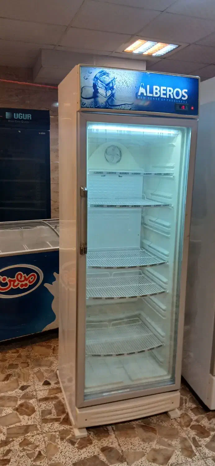 چهار دستگاه یخچال|کافی‌شاپ و رستوران|کیاشهر, |دیوار