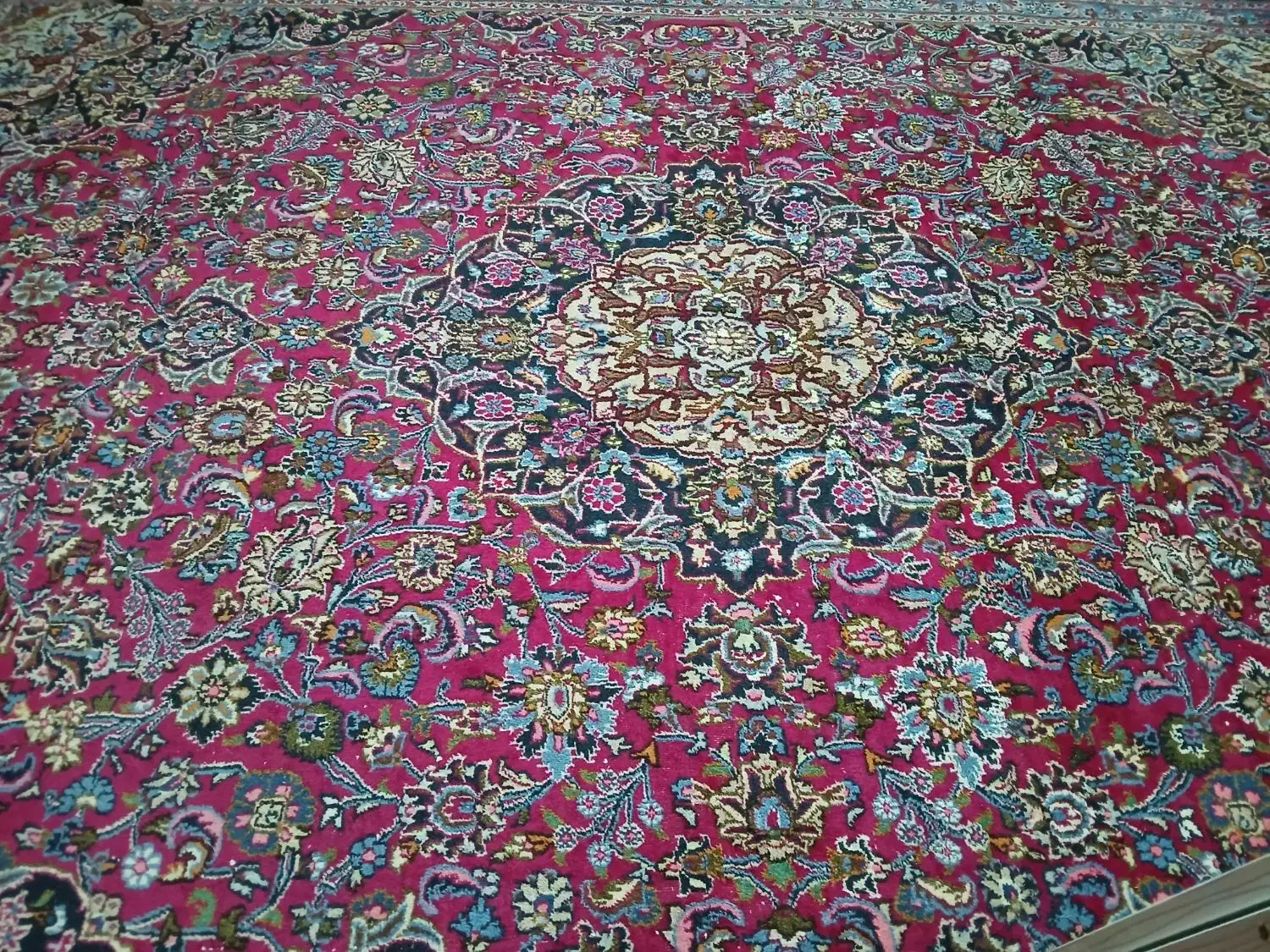 فرش دست بافت|فرش|مشهد, مصطفی خمینی|دیوار