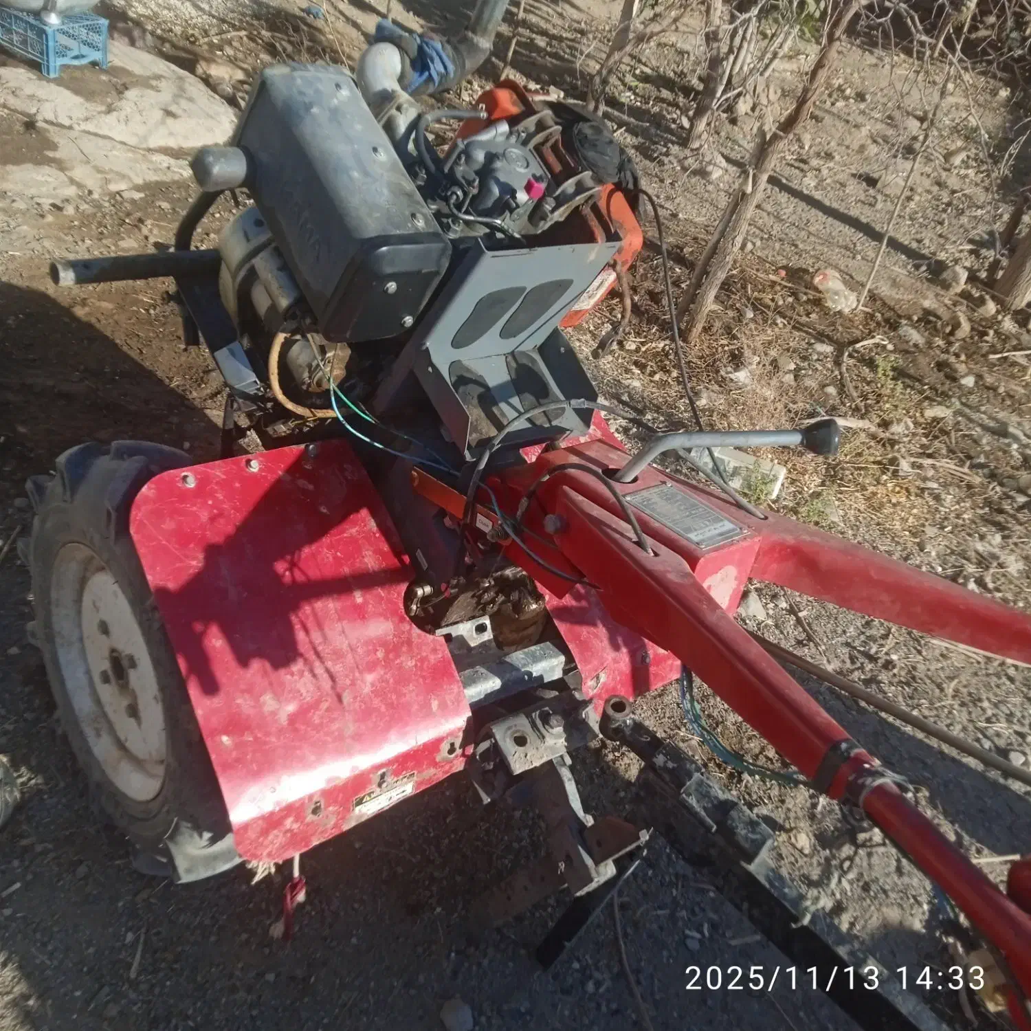 تیلر10اسب تمیز|ماشین‌آلات صنعتی|زاوه, |دیوار