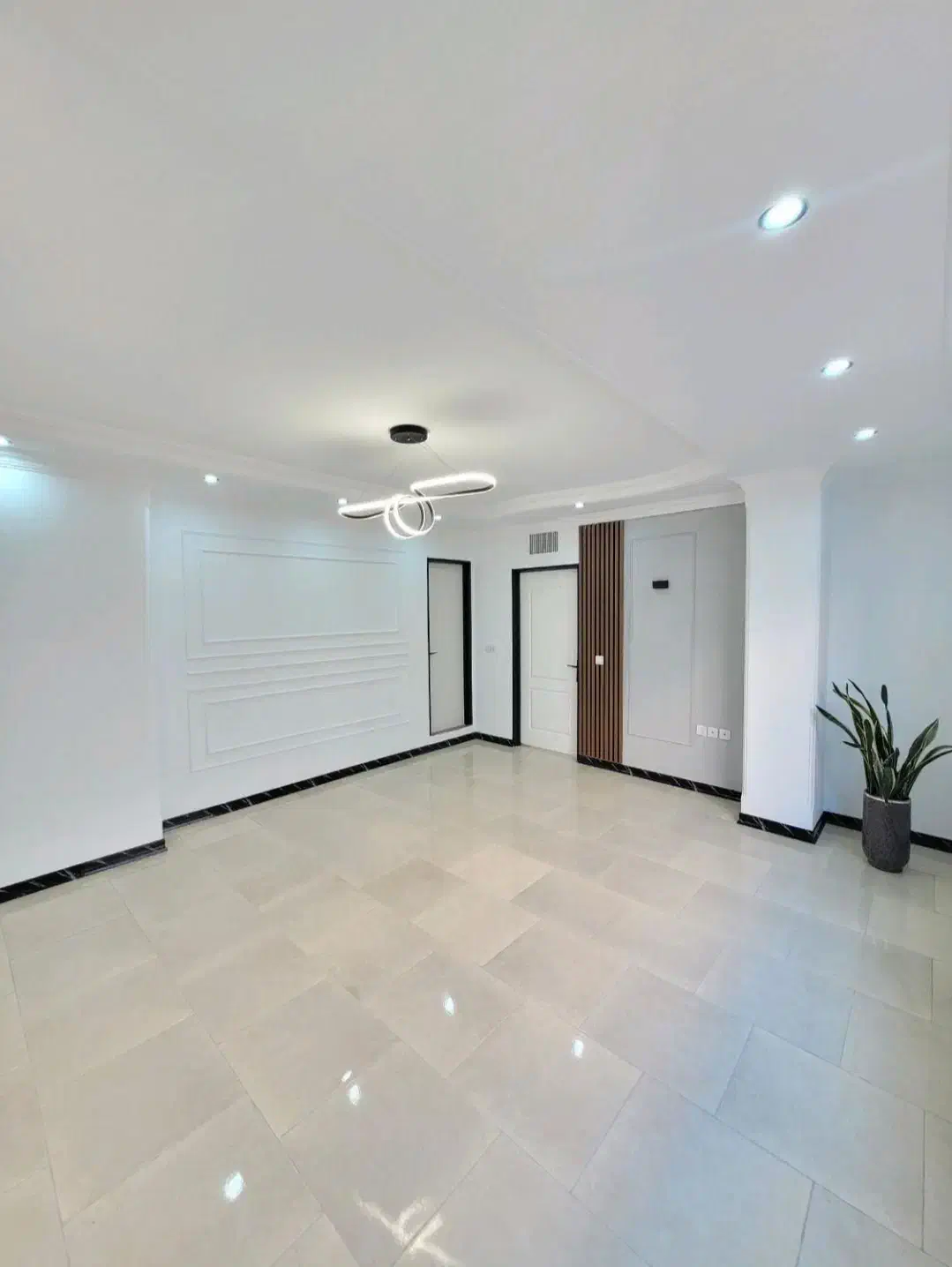 فروش آپارتمان ۸۶ متری / قلب شهر / قیمت مناسب|فروش آپارتمان|هشتگرد, شهرک آپادانا|دیوار