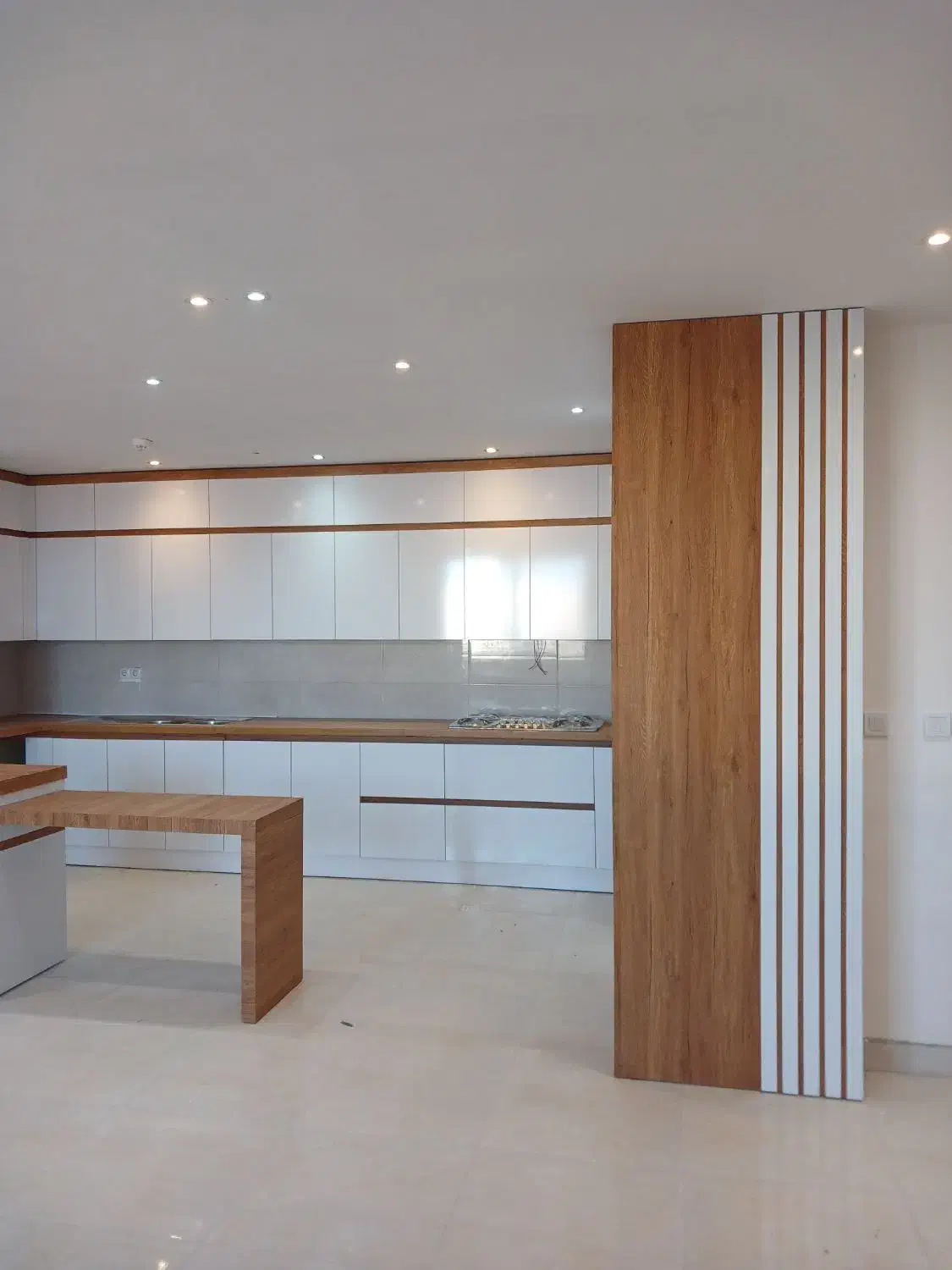 نیمه ماهر یا ساده کابینت سازی|استخدام معماری، عمران و ساختمانی|رشت, فرزانه|دیوار