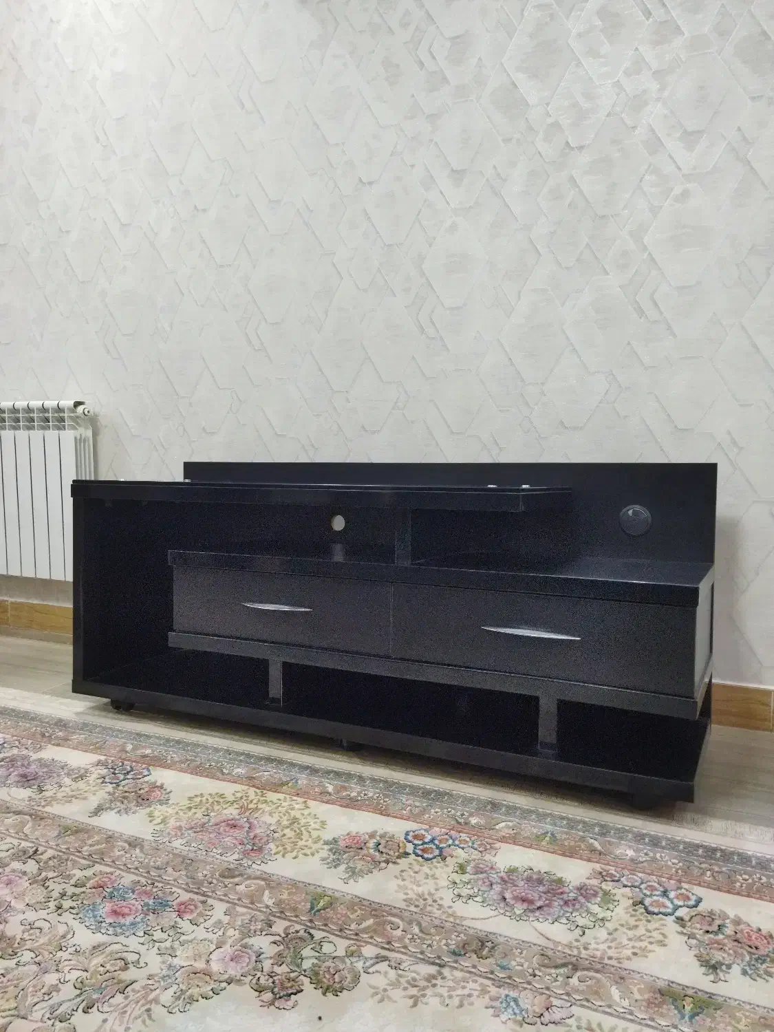 میز تی وی چرخدار|میز تلویزیون|رشت, فلسطین|دیوار