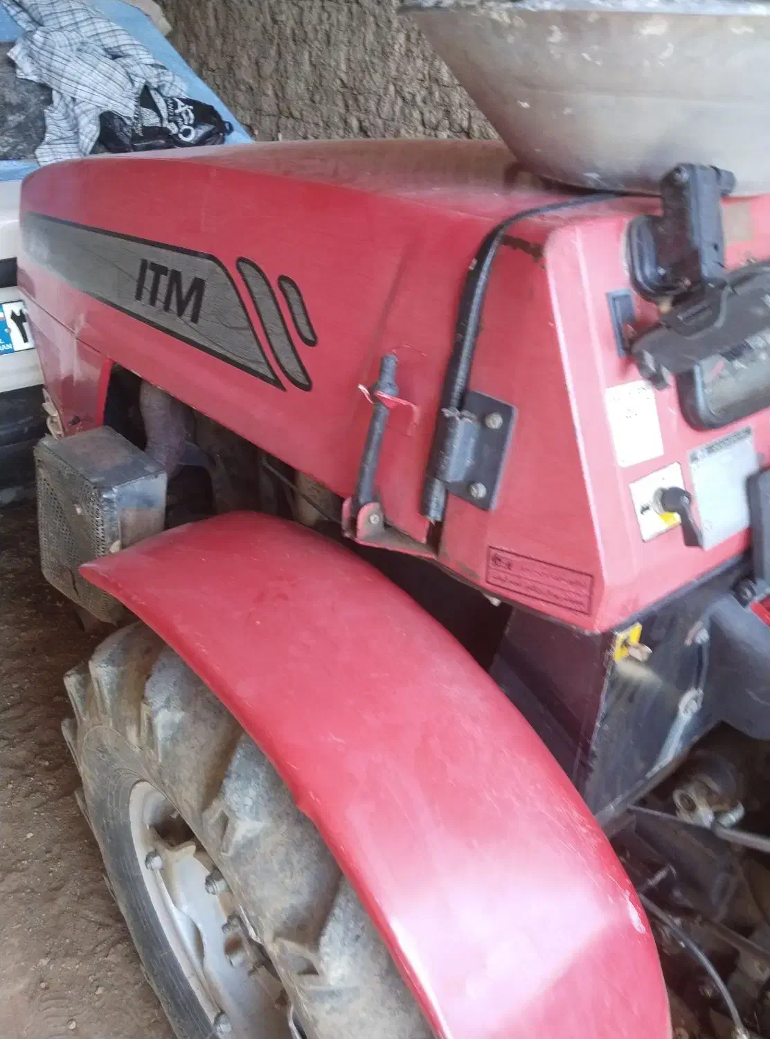 شخم زدن با تراکتور باغی|خدمات باغبانی و درختکاری|سنندج, |دیوار