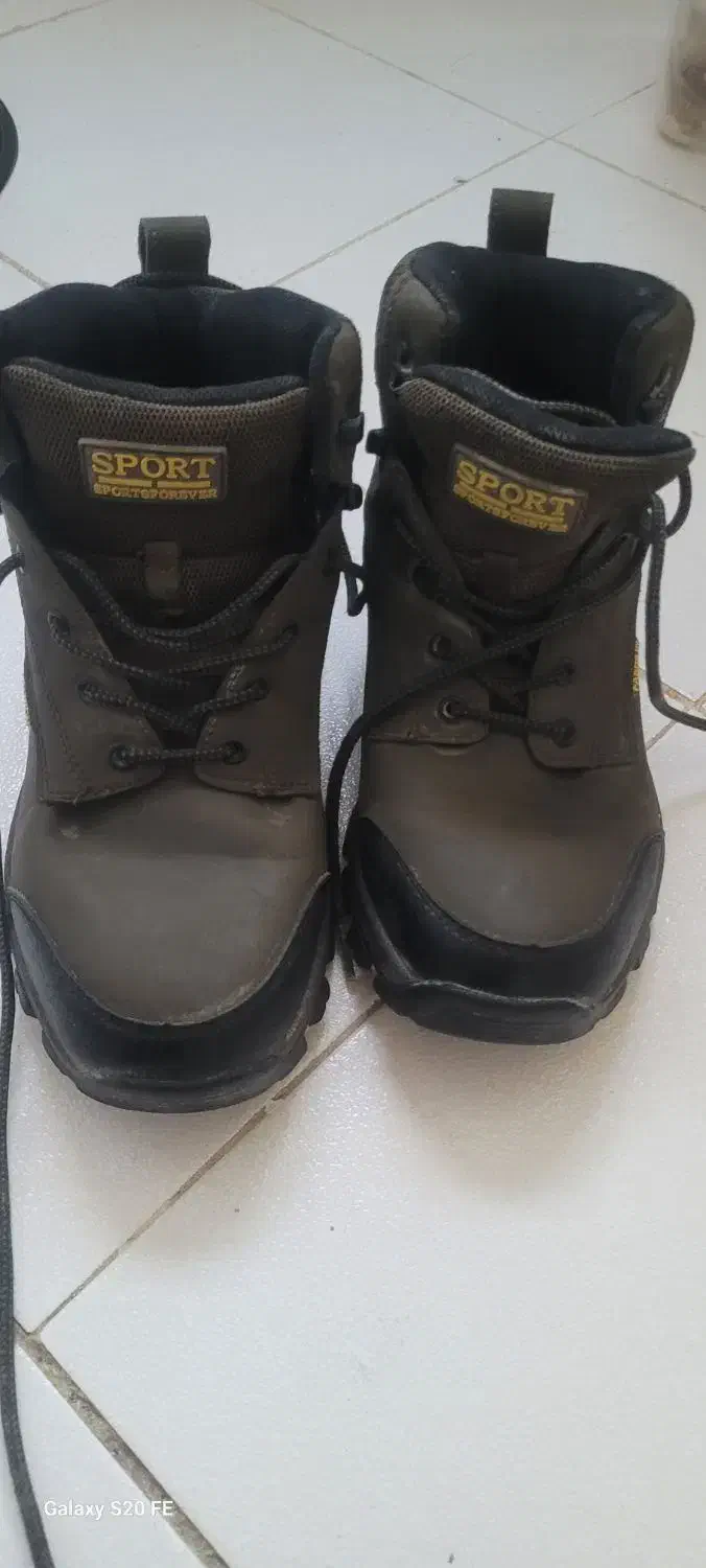 نیم بوت پسرانه خارجی|کیف، کفش، کمربند|همدان, |دیوار