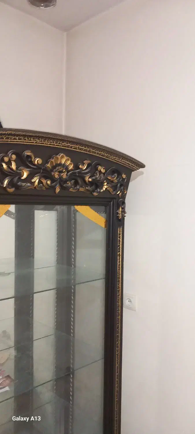 ویترین باچوب گردو|بوفه، ویترین، کنسول|اصفهان, درب سیبه علیا|دیوار