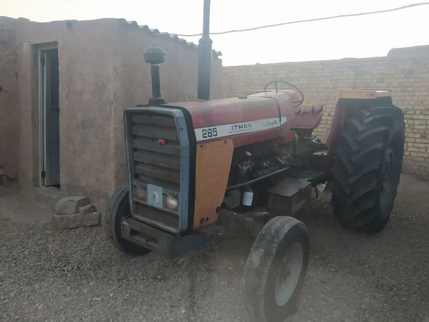 تراکتور ۲۸۵ به همراه گاواهن درحد نو|خودرو سنگین|قزوین, |دیوار