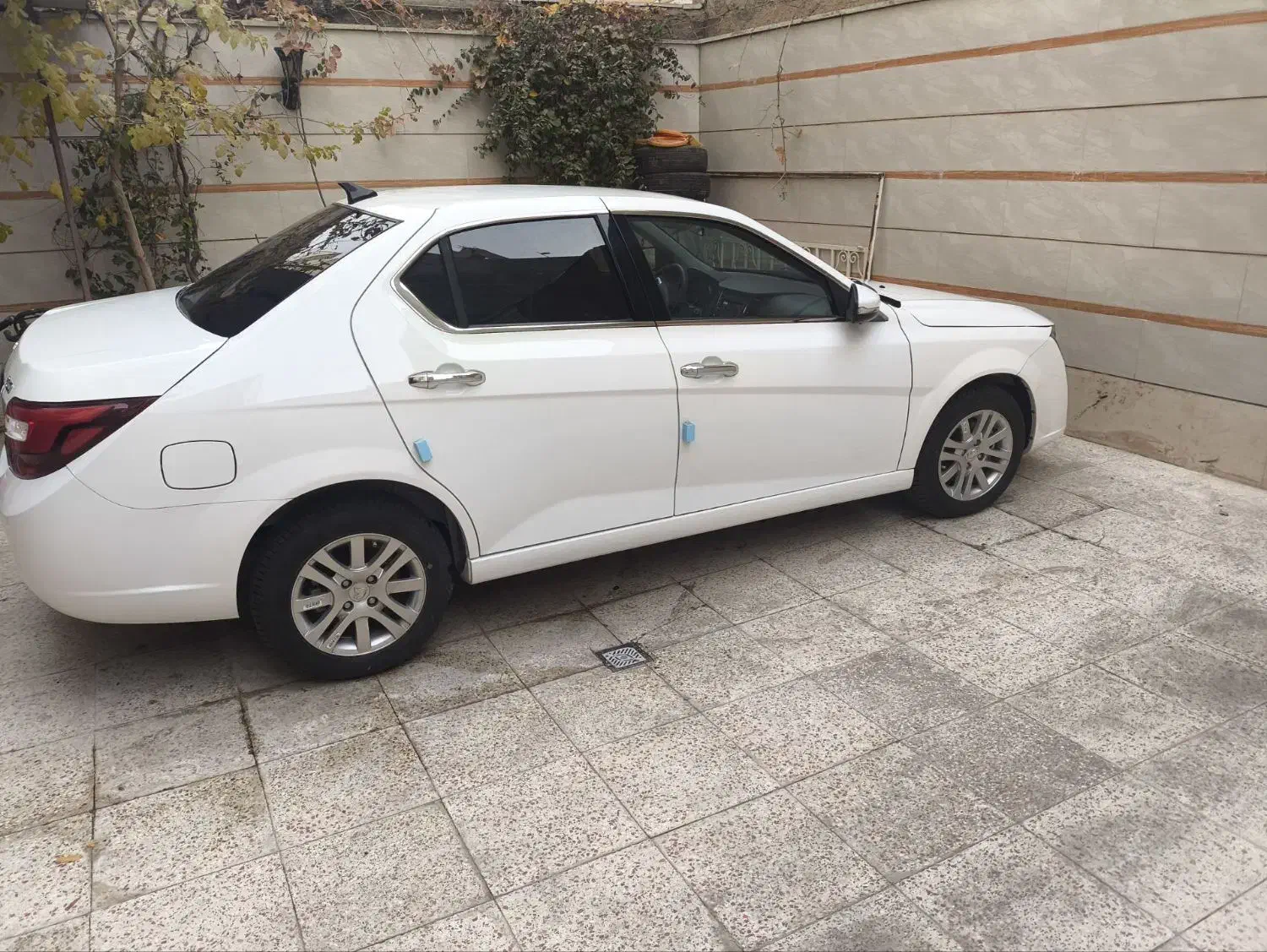 دنا ۶ دنده معمولی|خودرو سواری و وانت|رشت, گلسار|دیوار