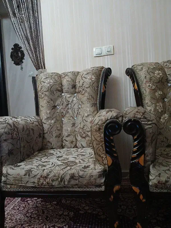 مبلمان|مبلمان خانگی و میز عسلی|آبیک, |دیوار