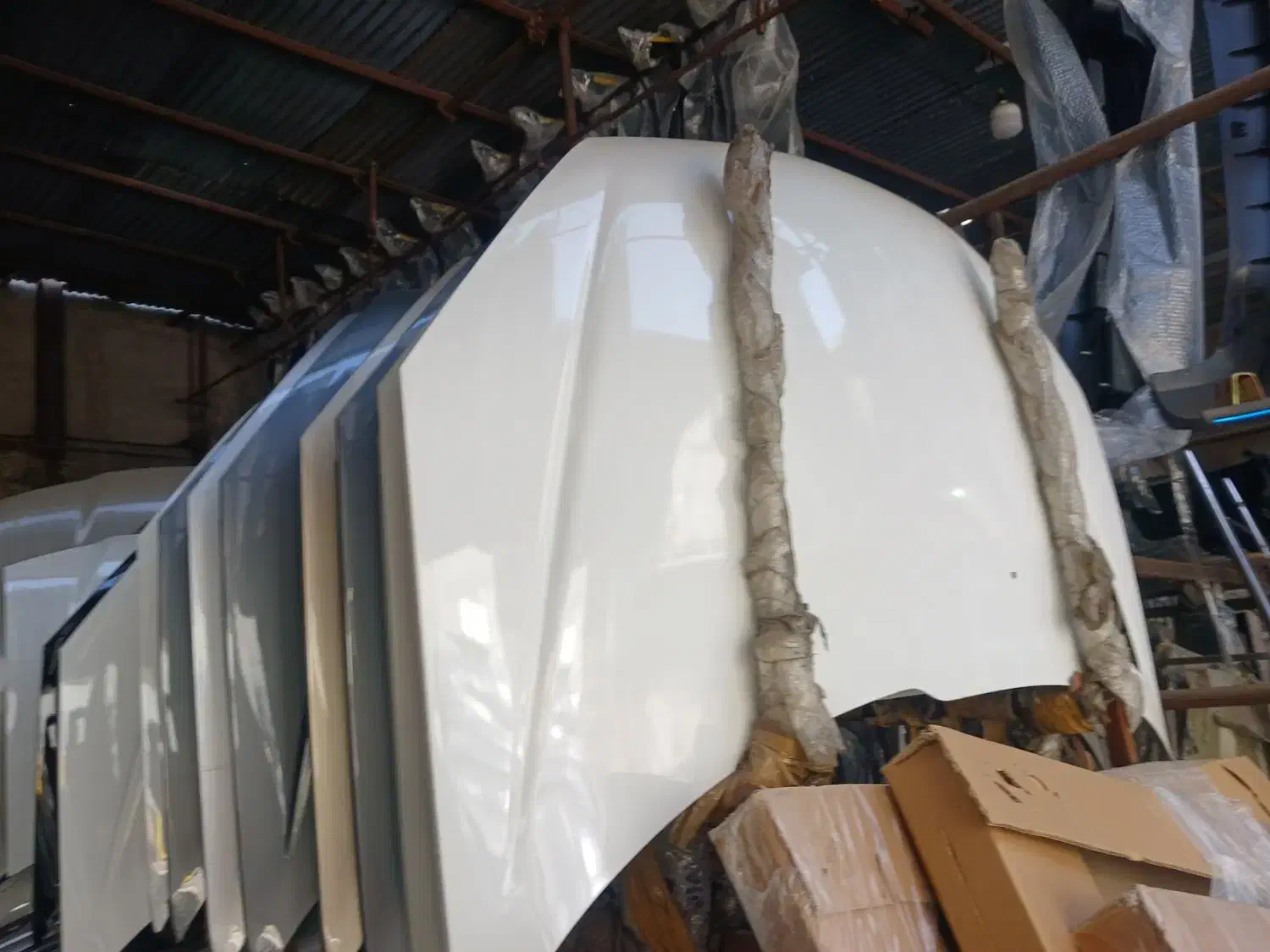 رنگ کوره ای کاپوت گلگیرپراید۲۰۶تیبا۴۰۵پرایدپرشیا|قطعات یدکی و لوازم جانبی|تهران, جوادیه|دیوار