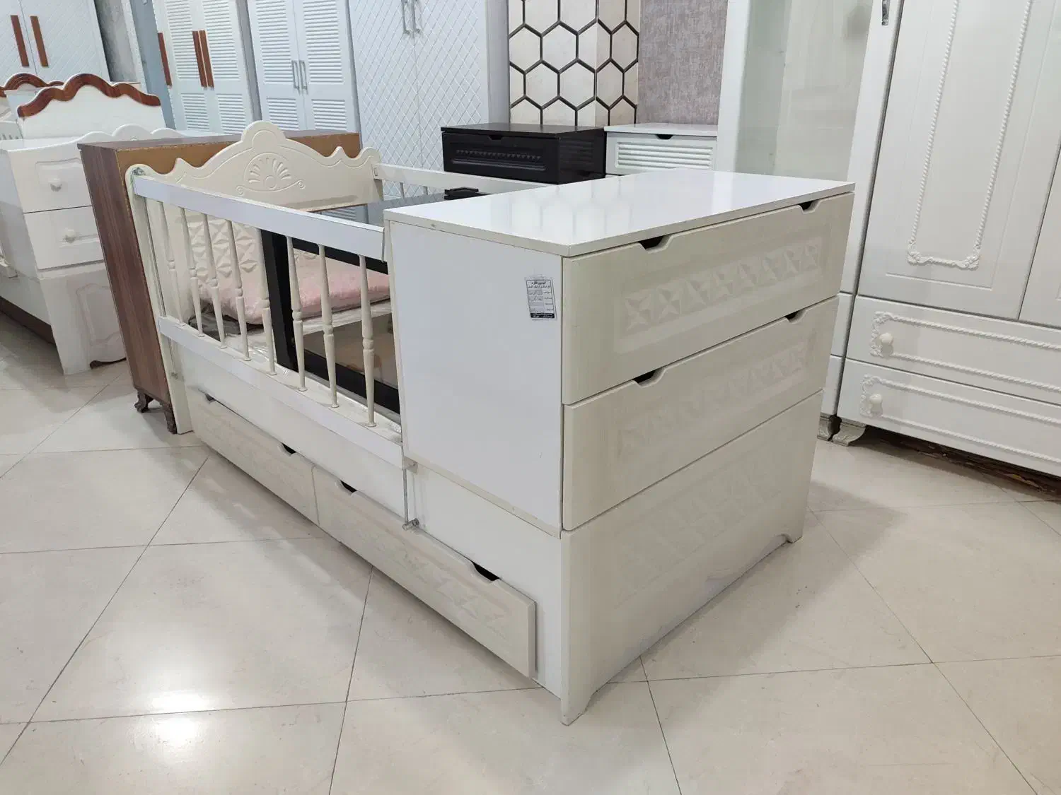 تخت دو منظوره نوزاد - نوجوان|تخت و صندلی بچه|گرگان, |دیوار