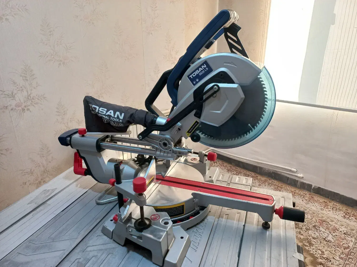 اره فارسیبر کشویی 2000 وات مدل 5920LS توسن|ابزارآلات|ملارد, |دیوار