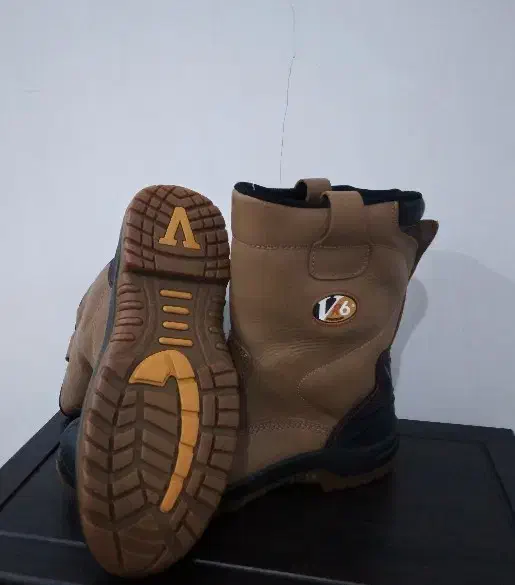 بوت مردانه|کیف، کفش، کمربند|ویلکیج, |دیوار