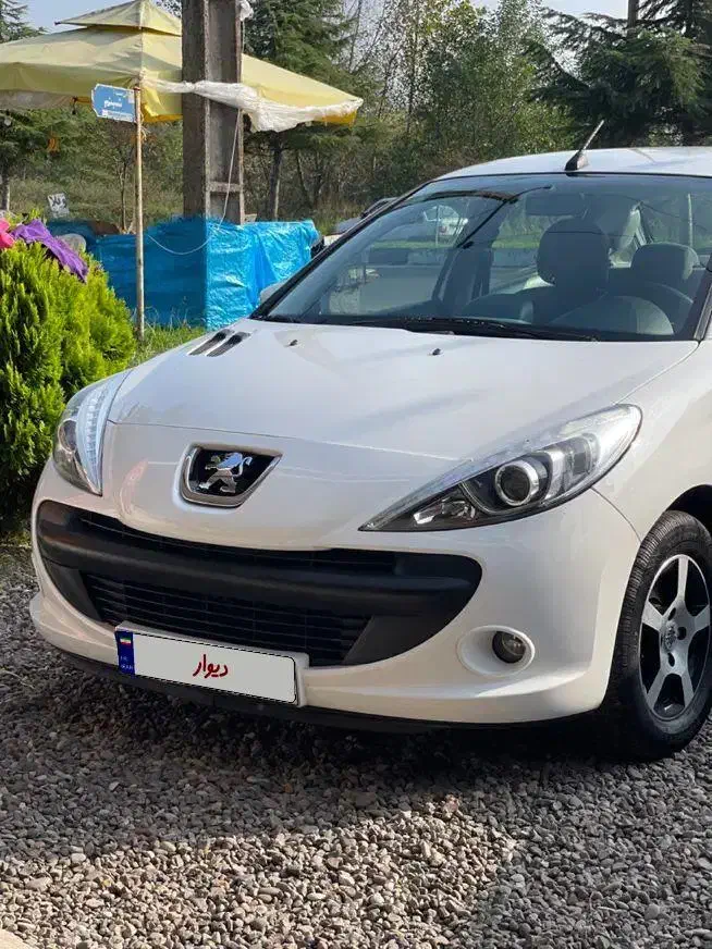 پژو ۲۰۷ اتوماتیک سفید مدل ۹۸|خودرو سواری و وانت|رشت, بلوار گیلان|دیوار