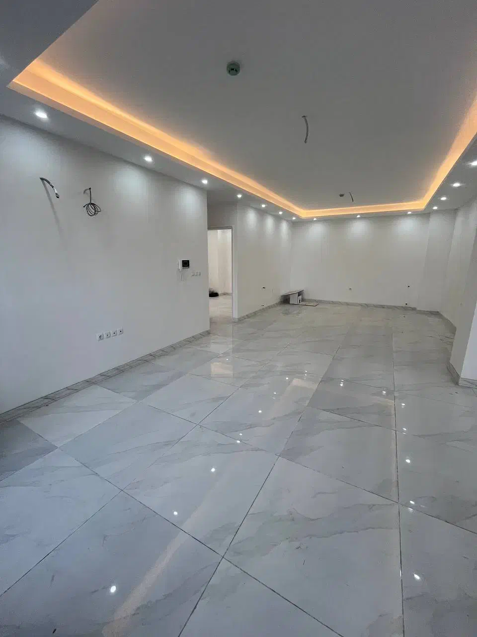 واحد ۱۰۴ متری/ بر اصلی مولانا/نوساز|فروش آپارتمان|لاهیجان, کوی آزادگان|دیوار