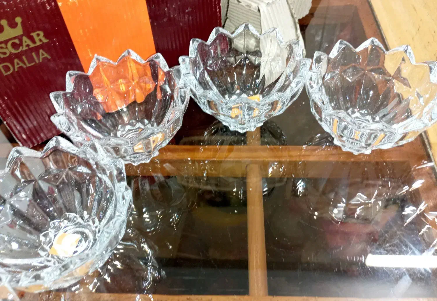 یکدست پیاله زیبا . قوری قدیمی|ظروف سرو و پذیرایی|مشهد, گلبرگ شمالی|دیوار