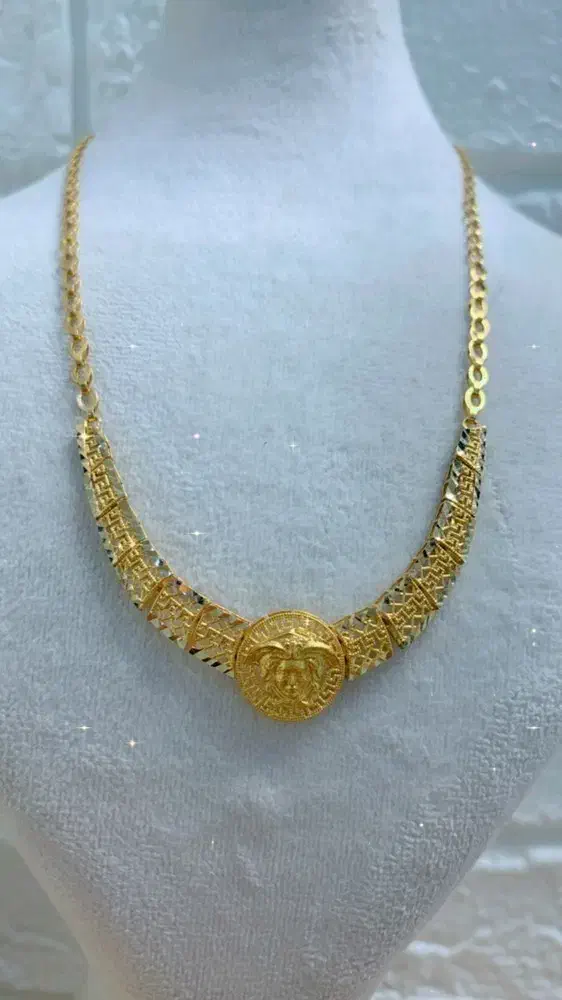 گردنی|جواهرات|مراغه, |دیوار