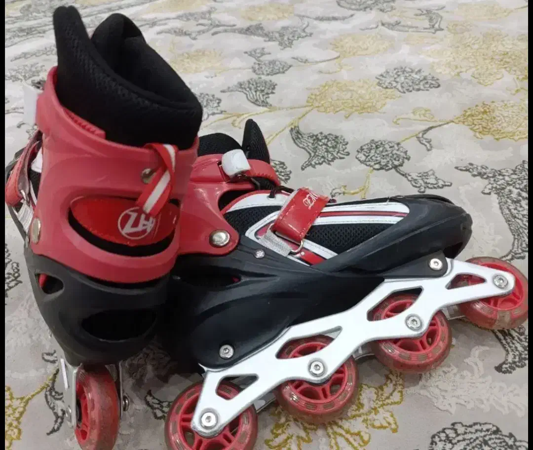 اسکیت فقط دومیلیون پانصد|دوچرخه، اسکیت، اسکوتر|شاهین‌شهر, مخابرات (شهید بهشتی)|دیوار