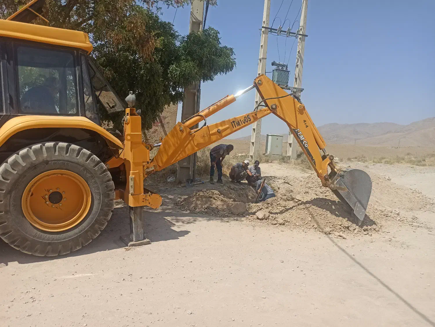 اجاره بیل بکهو|خدمات حمل و نقل|هشتگرد, هیو|دیوار