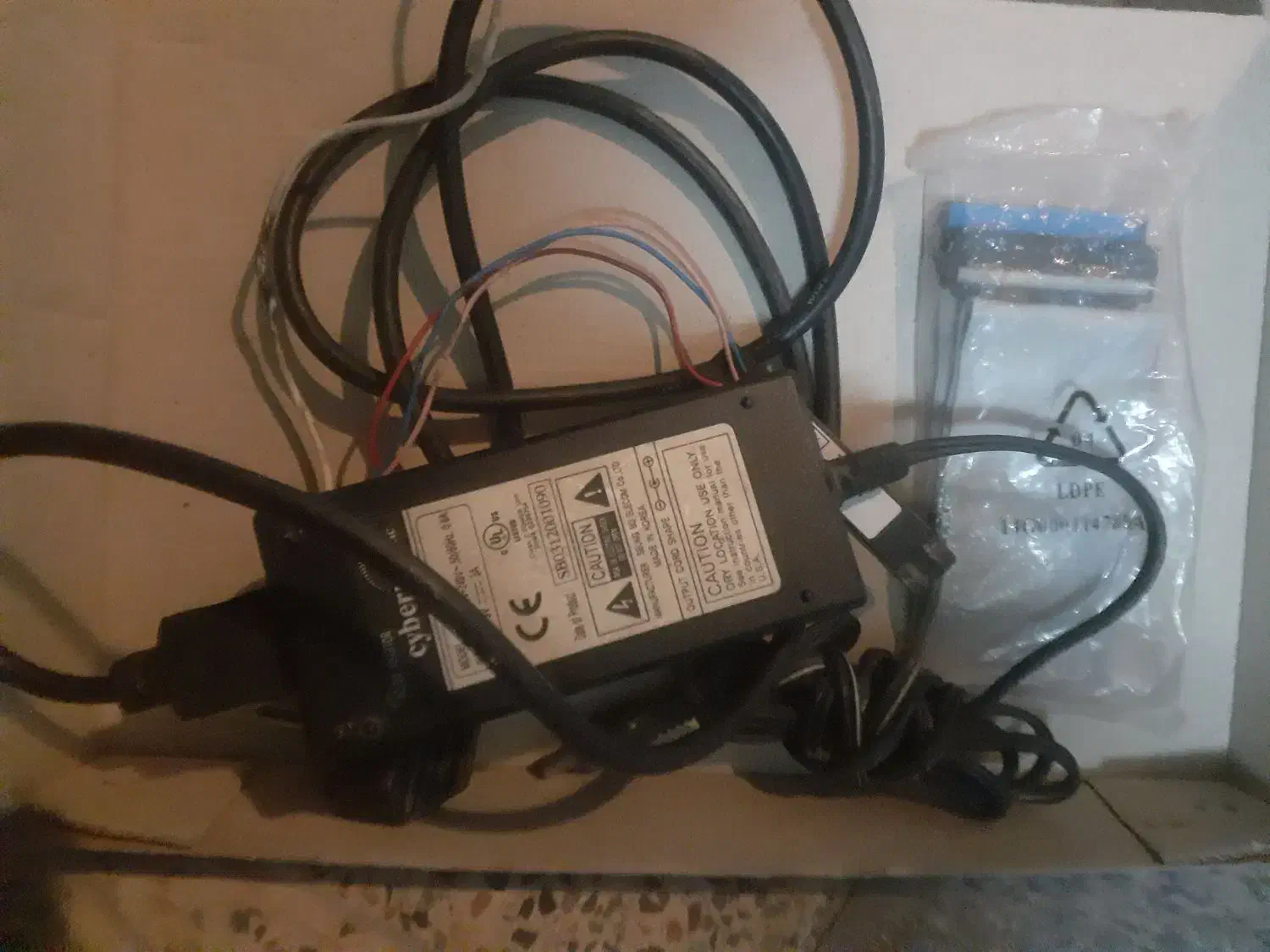 شارژر لپتاپ|قطعات و لوازم جانبی رایانه|زنجان, |دیوار