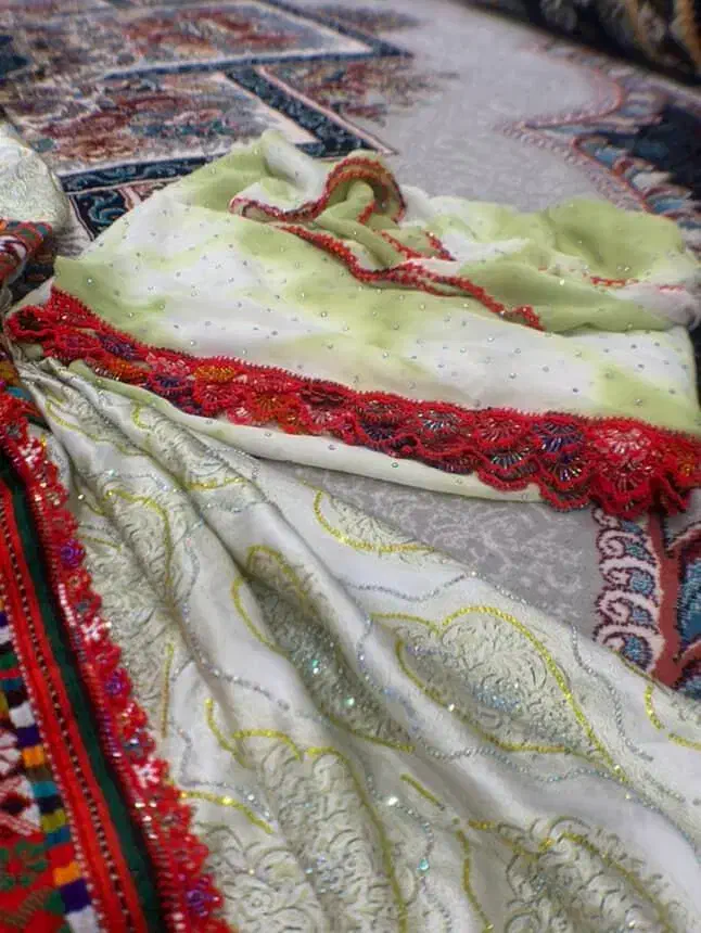 لباس زنانه|لباس|ایرانشهر, |دیوار