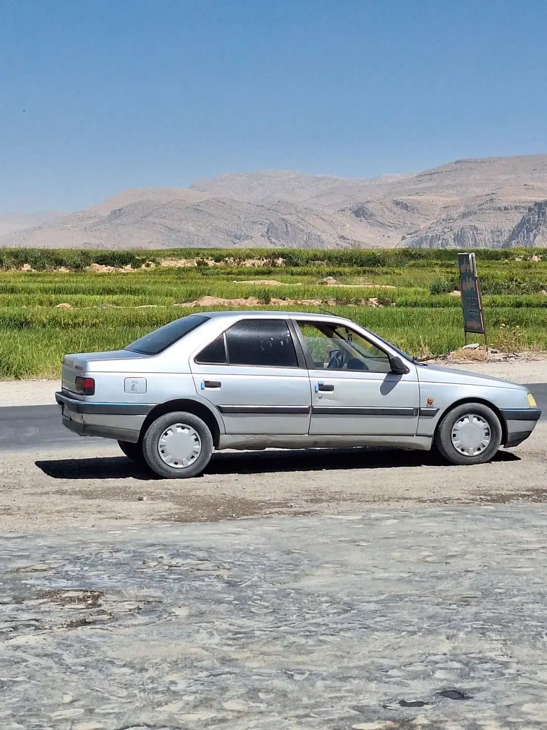 پژو 405 GLX - دوگانه سوز CNG، مدل ۱۳۹۱|خودرو سواری و وانت|بوشهر, |دیوار