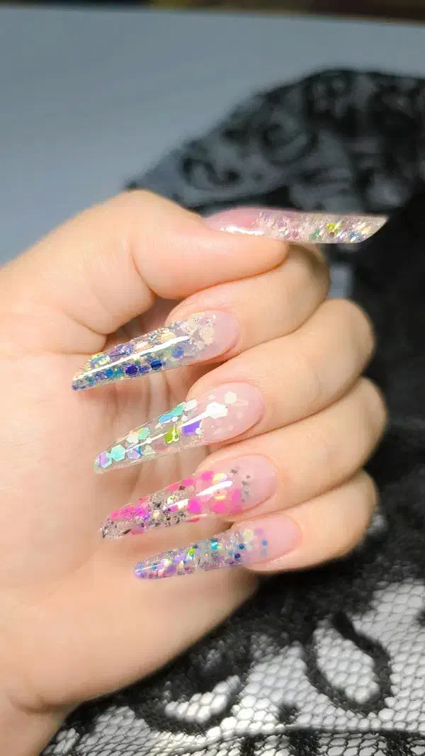 کاشت ناخن به سبک روسی|خدمات آرایشگری و زیبایی|فولادشهر, مسکن مهر فولادشهر|دیوار