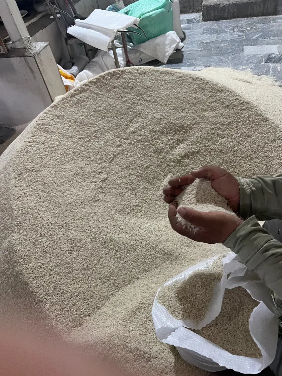 پخش و فروش برنج درجه یک در شالیکپبی مدرن|خدمات پذیرایی، مراسم|ساری, |دیوار