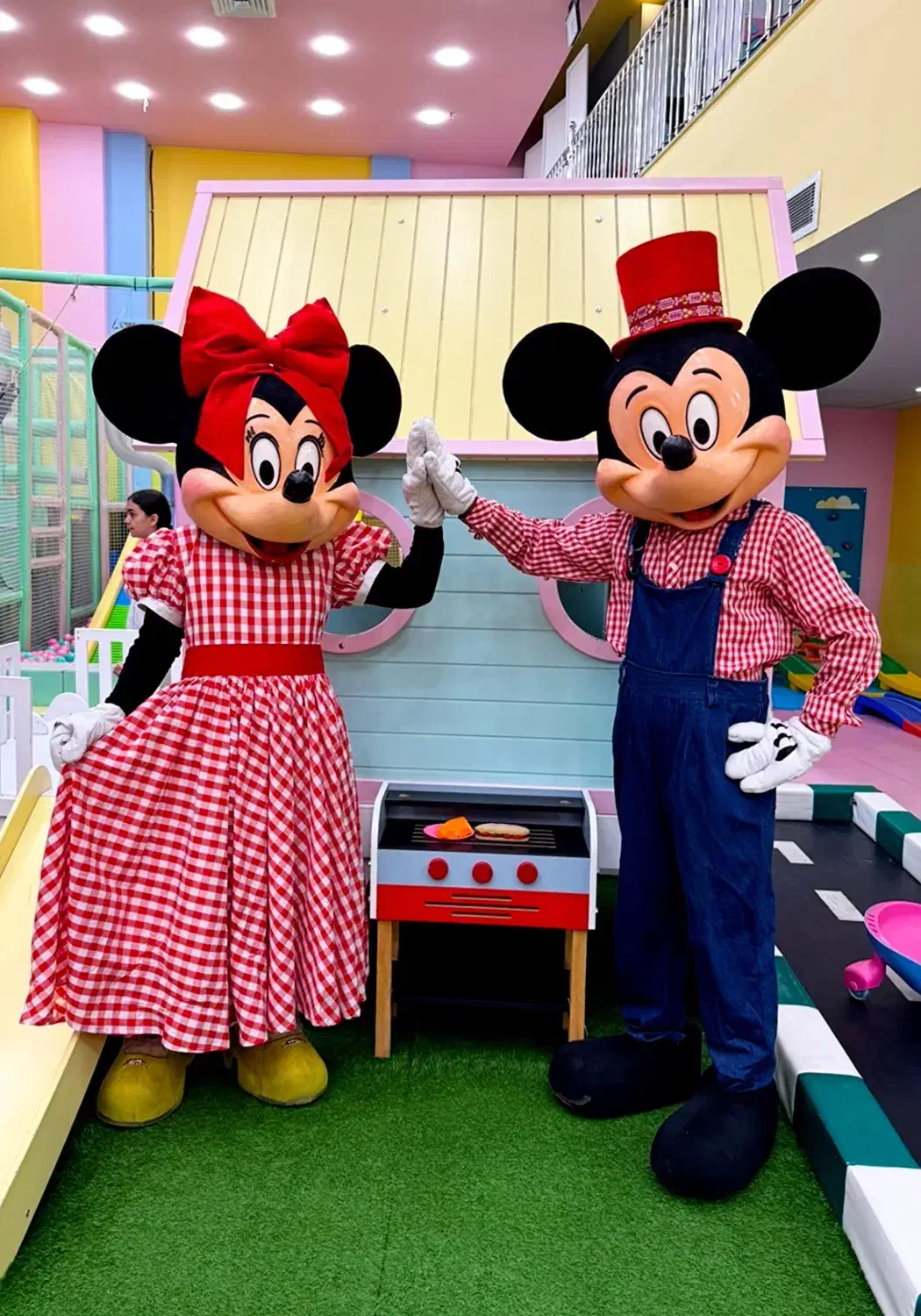 مربی کودک صندوقدار گریمور فروشنده نظافتچی|استخدام خدمات فروشگاه و رستوران|ری, علایین|دیوار