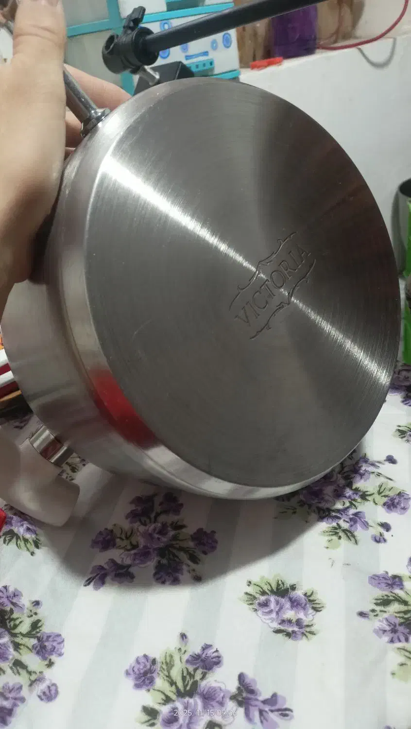 کتری سماوری ویکتوریا درحدنو کمتر1ماه استفاده شده|قوری، کتری، قهوهساز دستی|دزفول, |دیوار