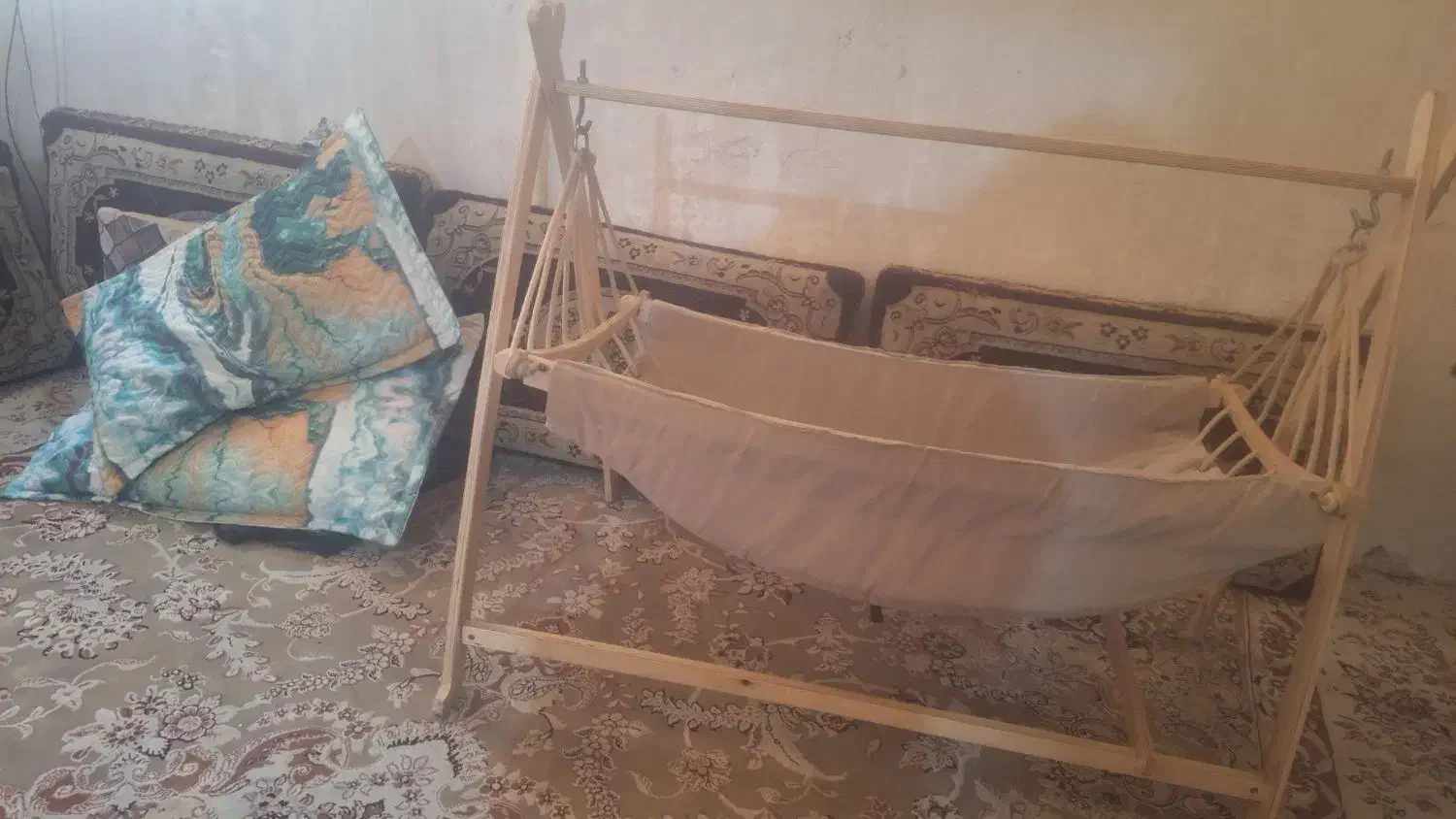 درحد نو|تخت و صندلی بچه|سنندج, |دیوار