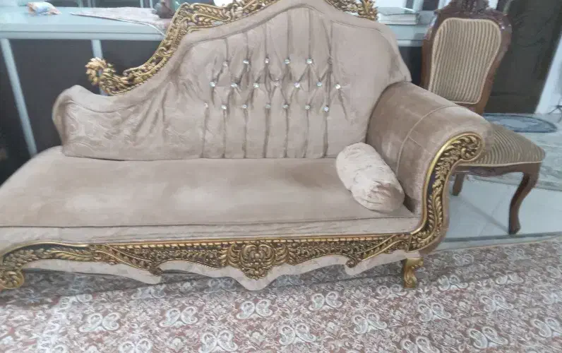 یک سرویس مبل ۷نفره|مبلمان خانگی و میز عسلی|مشهد, کوشش|دیوار