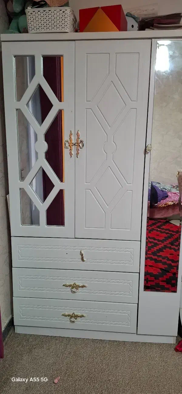 کمد و میز تحریر|مبلمان خانگی و میز عسلی|یاسوج, |دیوار