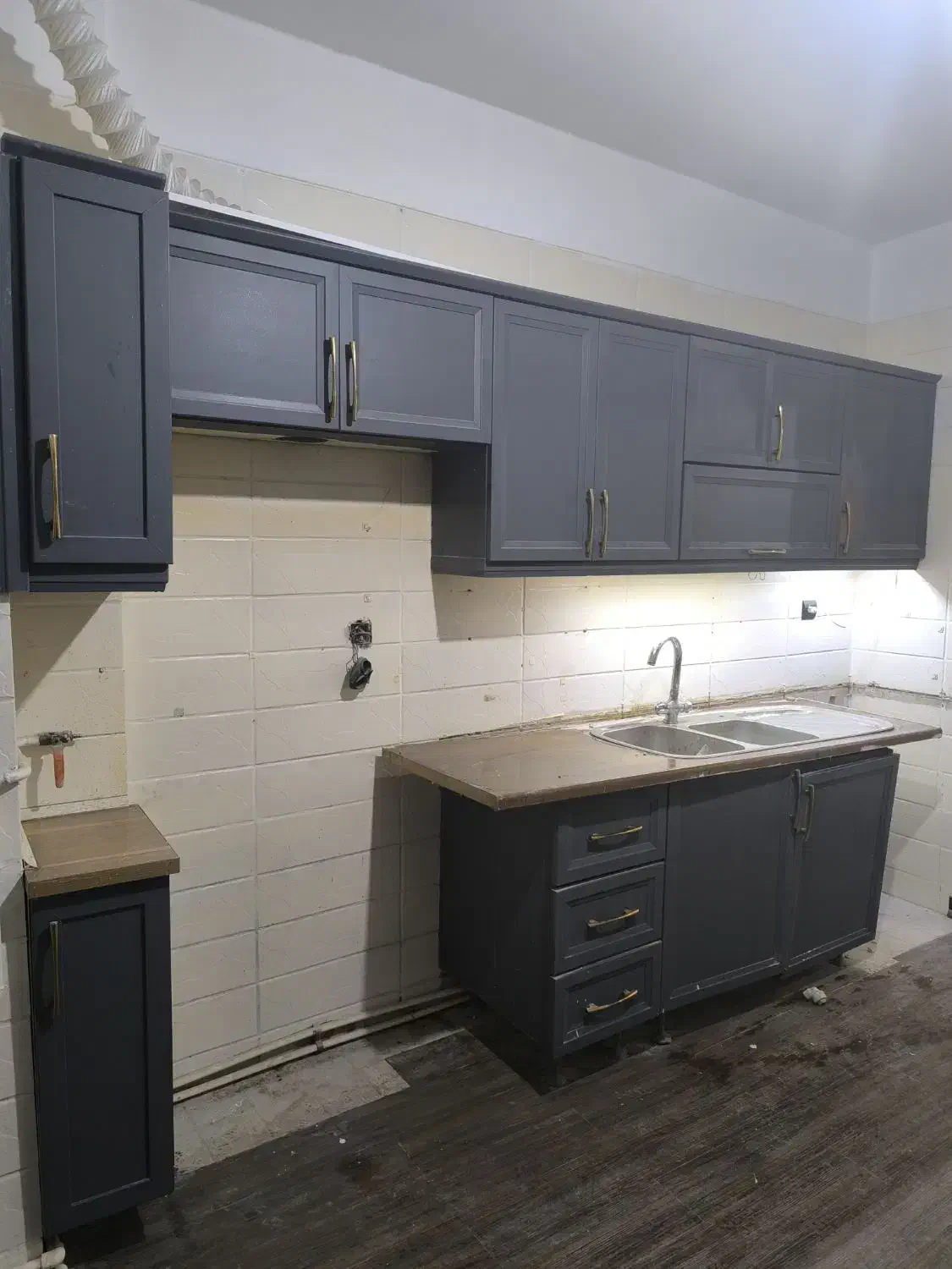 کابینت نئوکلاسیک دست دوم MDF|مصالح و تجهیزات ساختمان|بندر ماهشهر, |دیوار