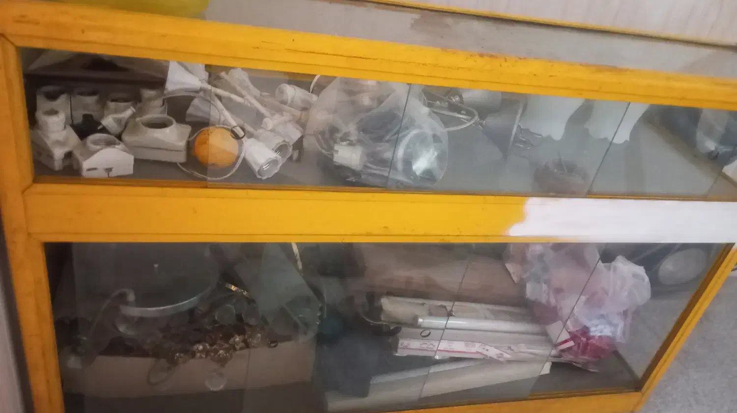 ویترین|بوفه، ویترین، کنسول|کوهستان, |دیوار