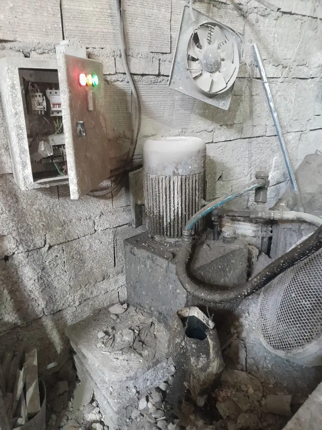 پرس موزائیک  سازی|ماشین‌آلات صنعتی|مشهد, مهدی آباد|دیوار