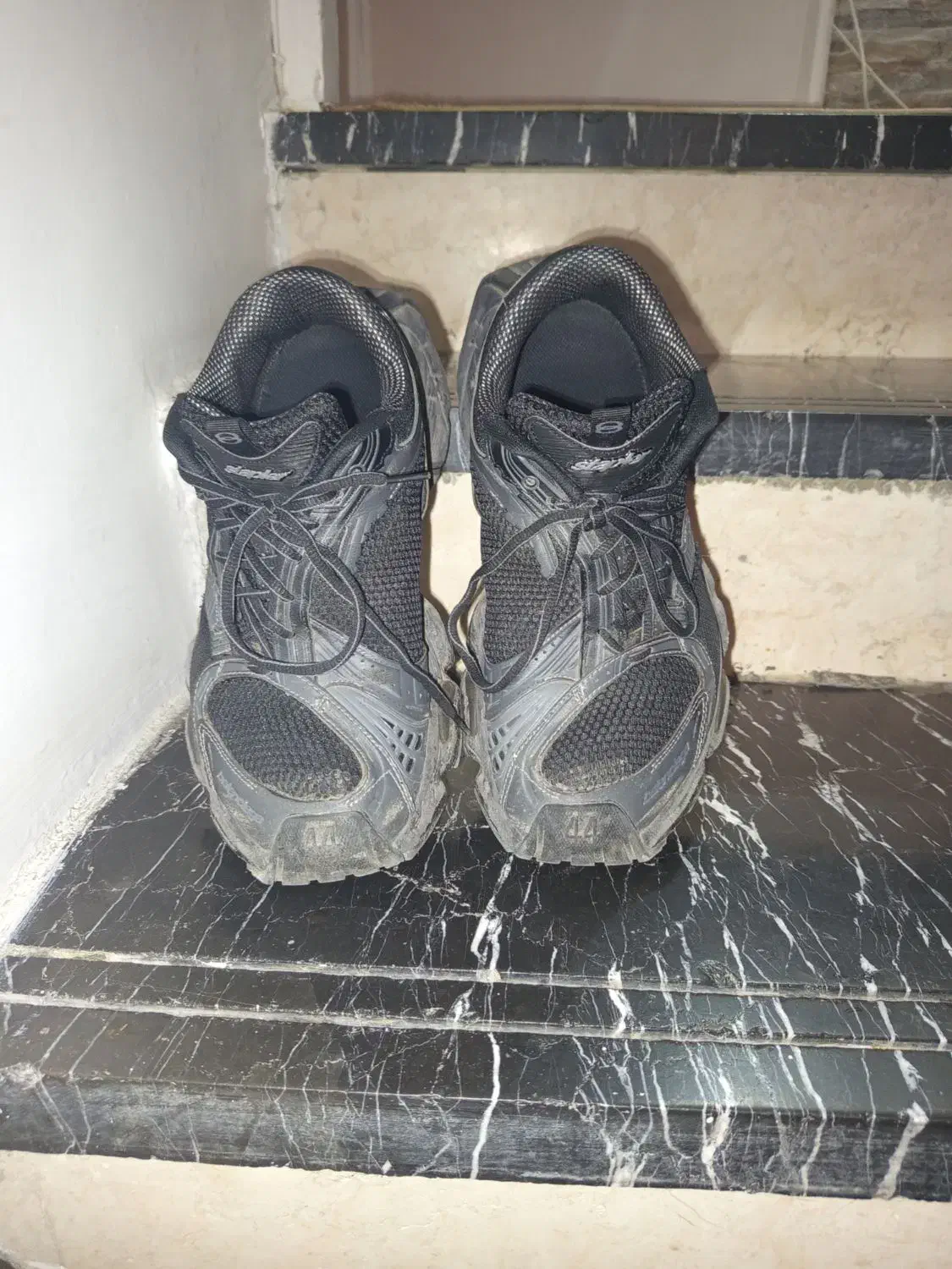 کتونی بالنسیگا مستر کوالیتی سایز ۴۳ و ۴۴|کیف، کفش، کمربند|تهران, گلاب دره|دیوار