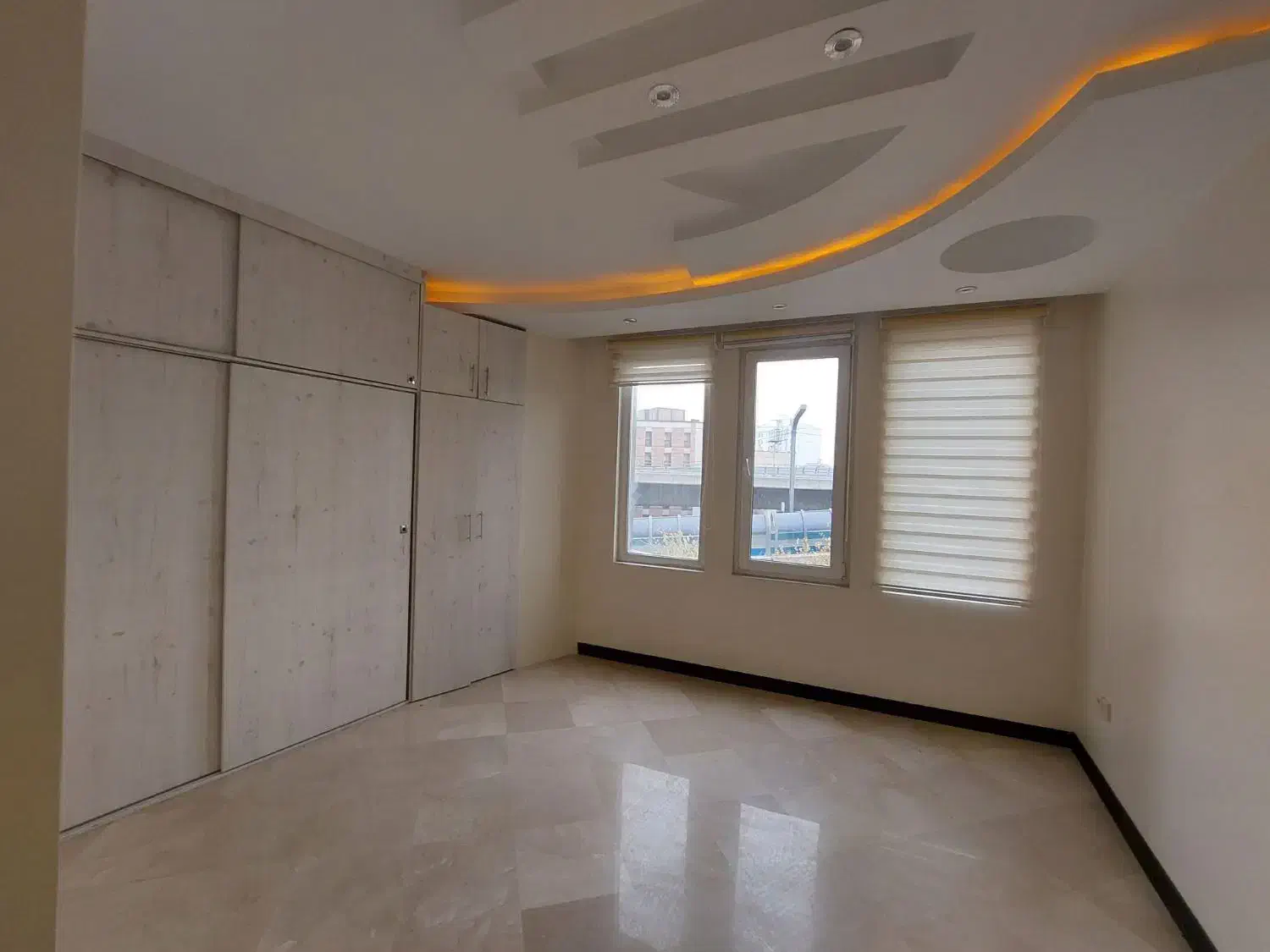 ۱۶۰ متر سه خواب/چیذر تواضعی