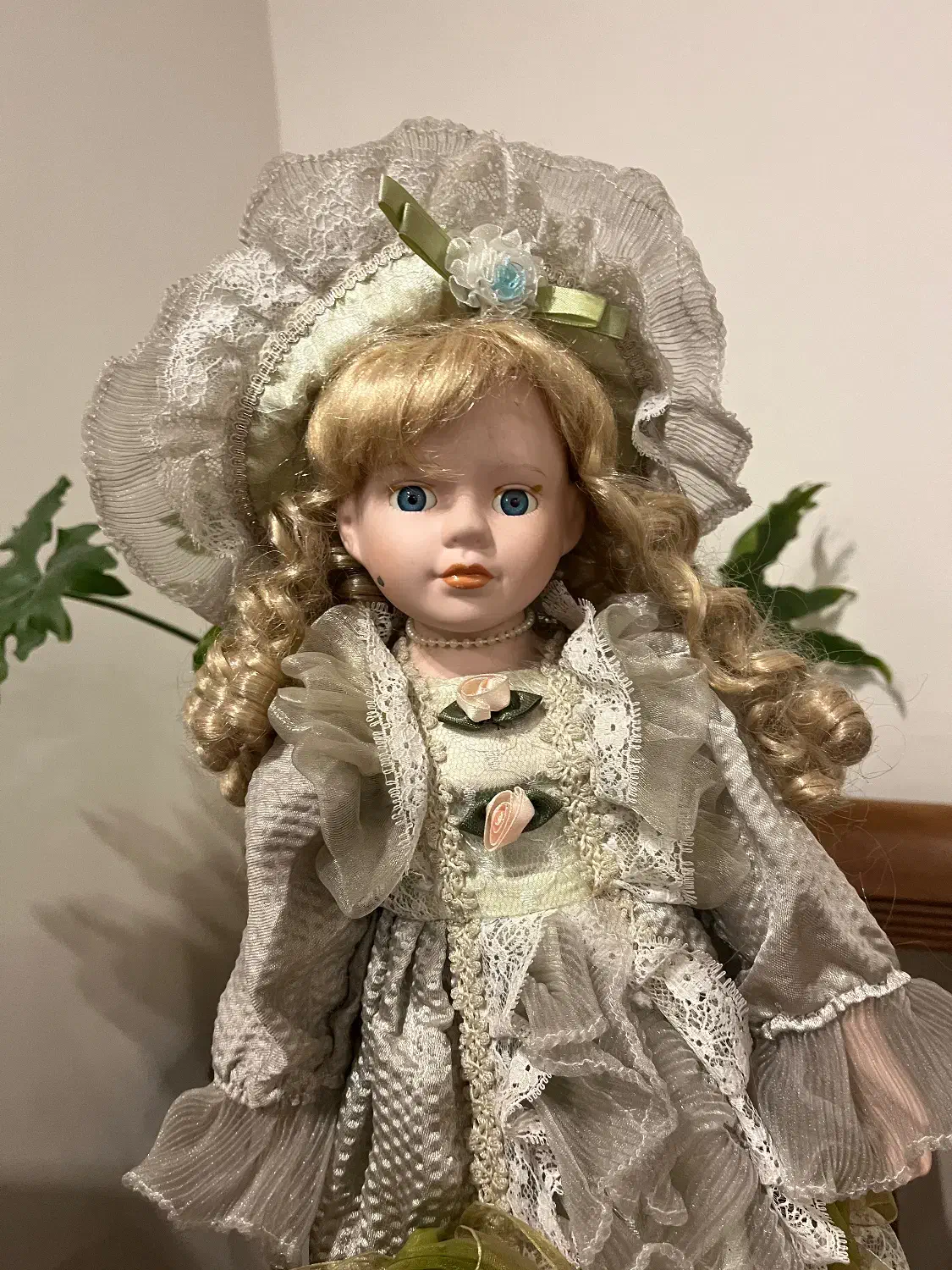 عروسک پرنسسی سرامیکی قدیمی|اسباببازی|تهران, نیروی هوایی (پیروزی)|دیوار