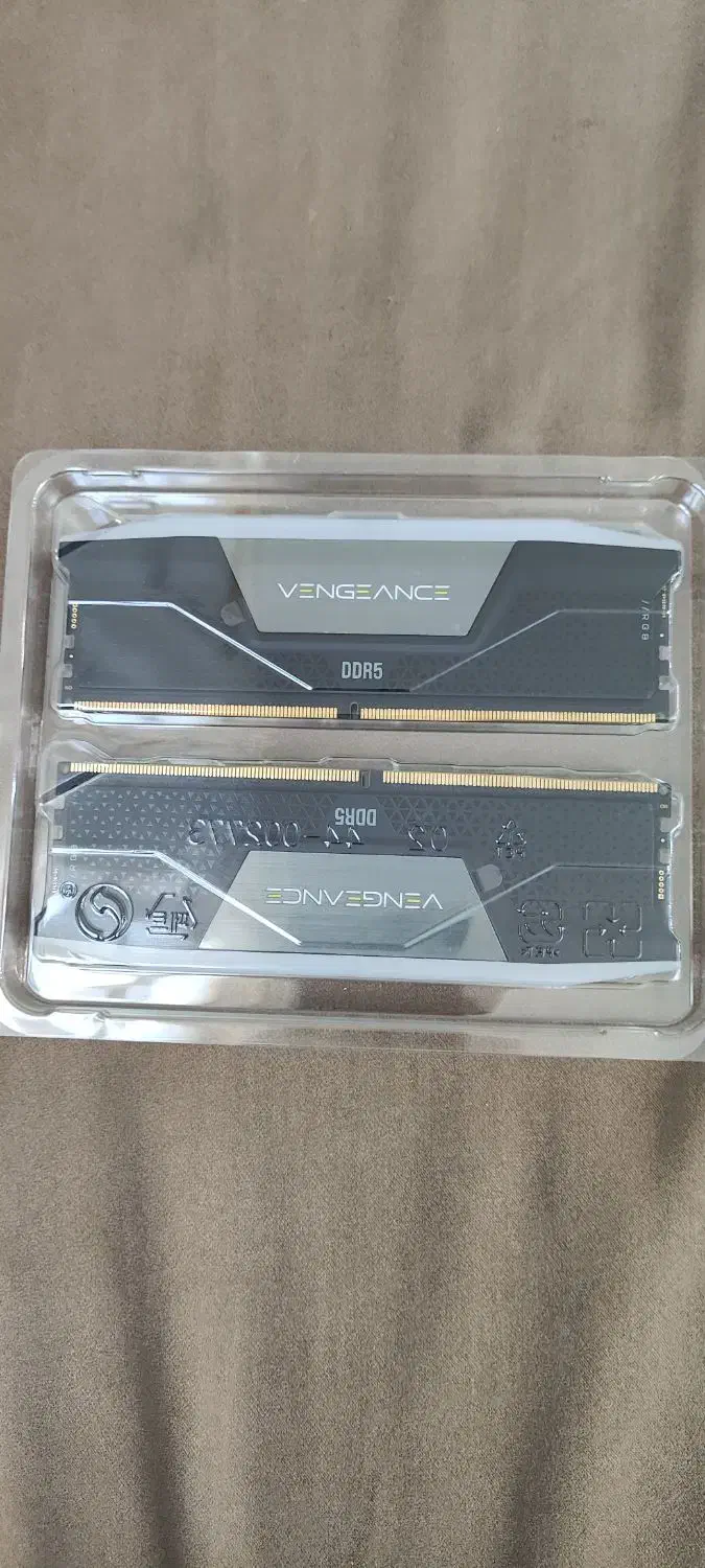 رم۳۲ گیگ DDR5 کورسیر مدل RGB 5200MHz|قطعات و لوازم جانبی رایانه|تهران, عباس‌آباد|دیوار