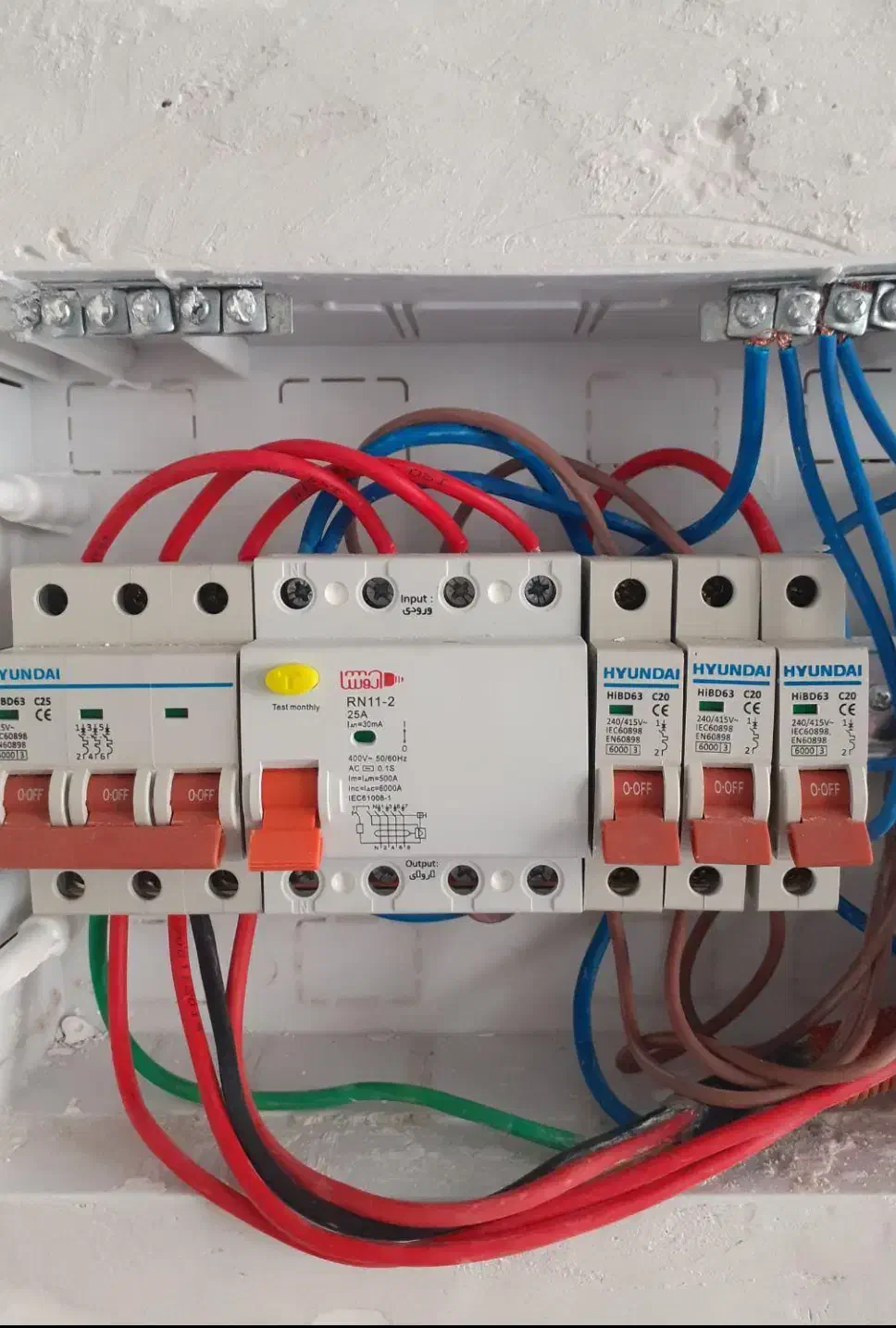 سیم کشی ساختمان|خدمات پیشه و مهارت|نسیم‌شهر, |دیوار