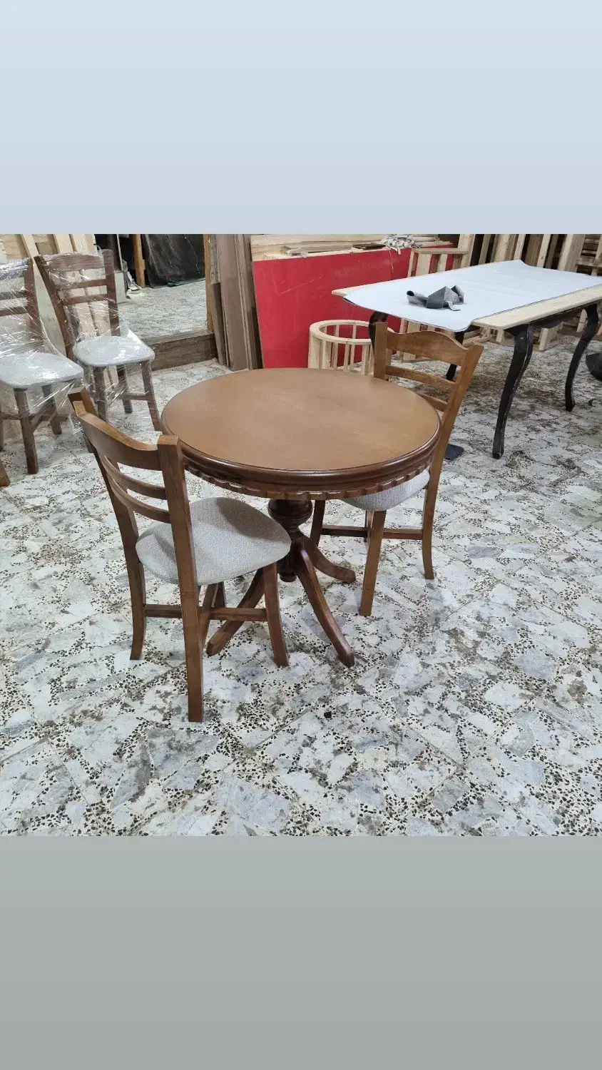 سه نفره و دونفره گرد کم جا|میز و صندلی غذاخوری|رشت, چله خانه|دیوار