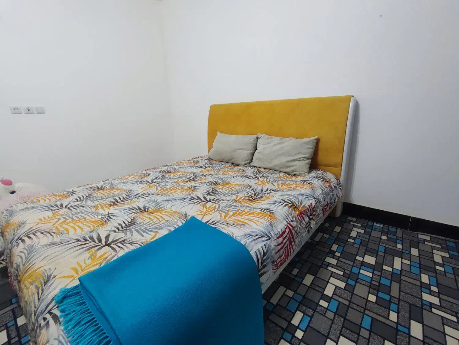 تخت خواب|تخت و سرویس خواب|طبس, |دیوار