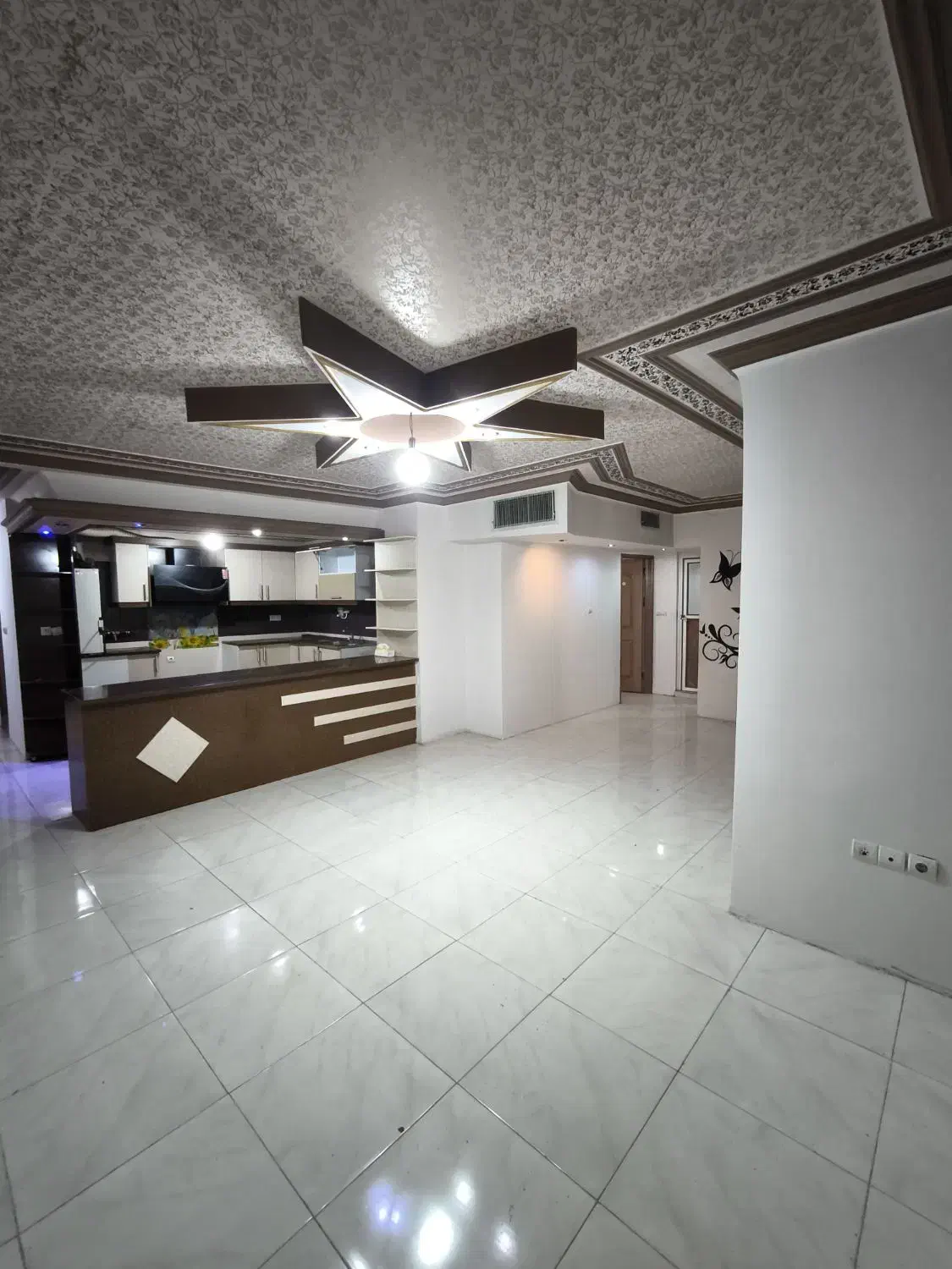 آپارتمان دو خواب شهرک مدرس خیابان مشکل گشا تخلیه|اجارهٔ آپارتمان|شیراز, شهرک مدرس|دیوار