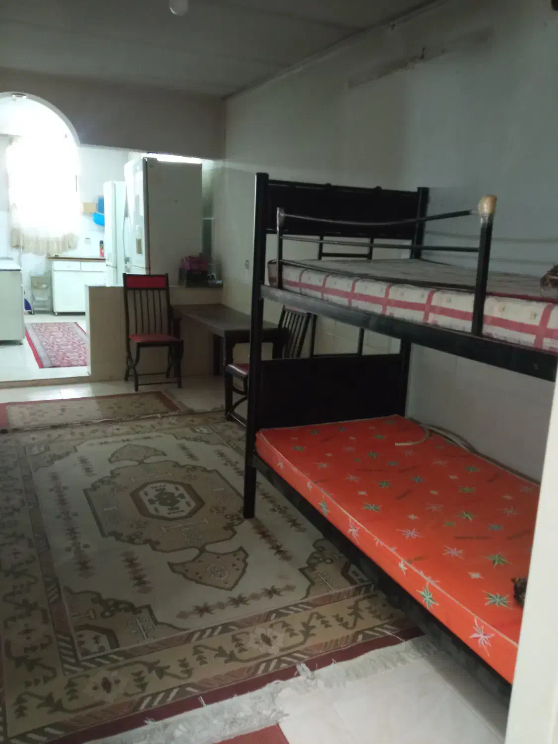 توجه توجه خوابگاه   ۶ نفره آقایان|اجارهٔ کوتاه‌مدت آپارتمان و سوئیت|اصفهان, شهرک ولیعصر|دیوار