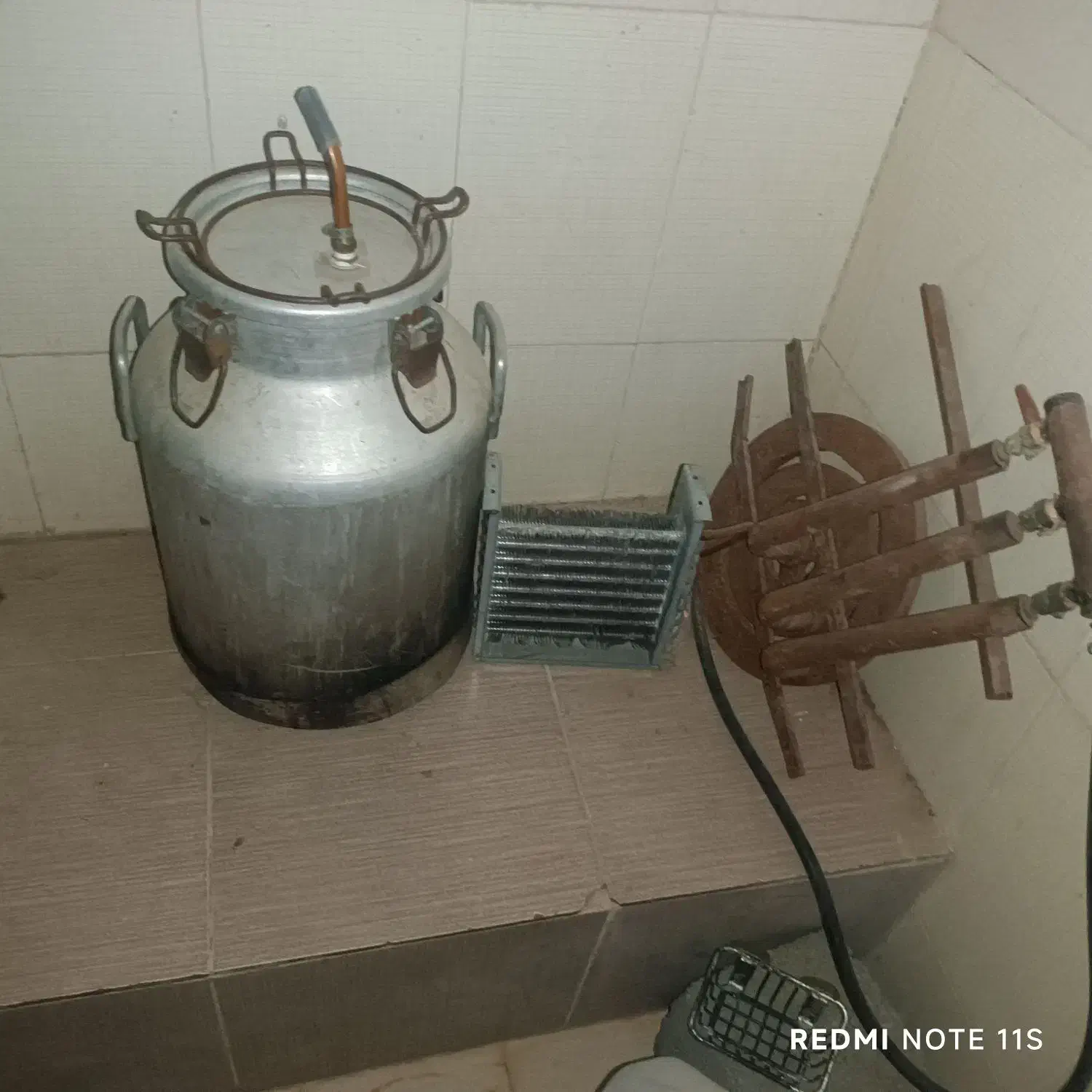 دیگ نیمچه ۵۲ لیتری|ظروف پخت‌وپز|بلوک, |دیوار