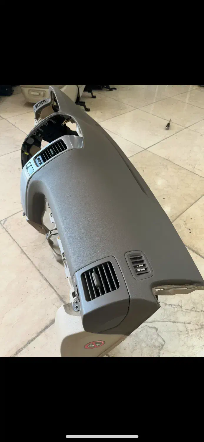 تعویض چرم داشبورد ترک خورده و ایربگ زده (خارجی)|خدمات موتور و ماشین|شیراز, شهرک مفتح|دیوار