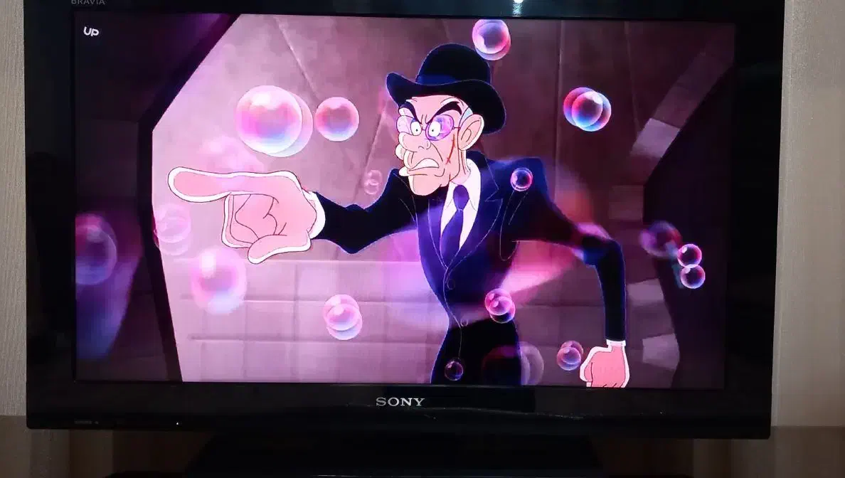 تلویزیون|تلویزیون و پروژکتور|قرچک, شهرک طلائیه|دیوار