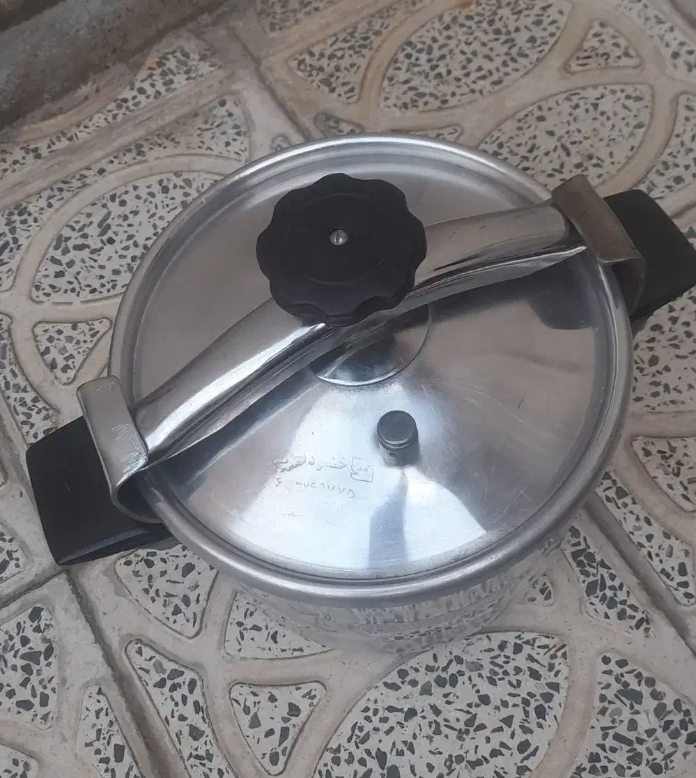 آرام پز|ظروف پخت‌وپز|کنگاور, |دیوار