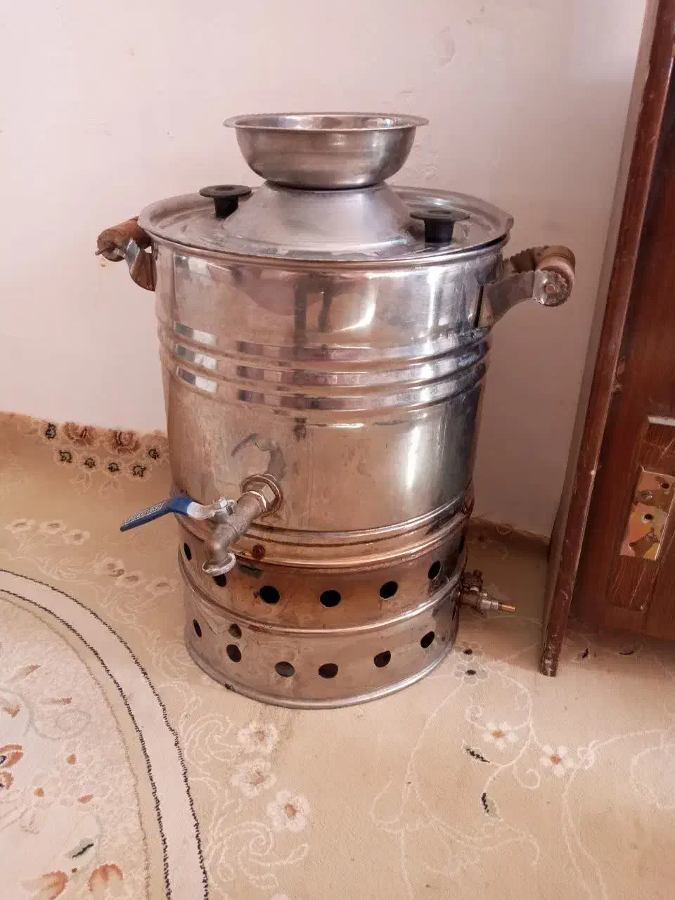 سماورگازی  سالم در حد نو|سماور، چای‌ساز، قهوه‌ساز|اراک, |دیوار