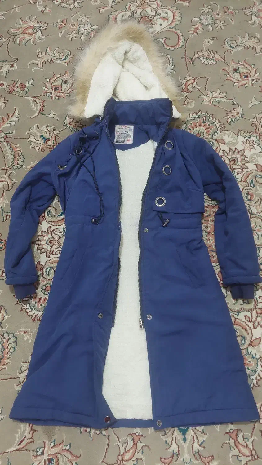 کاپشن|لباس|مشهد, آبکوه|دیوار